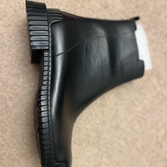 Brand new leather boots - Picture 4 of 4